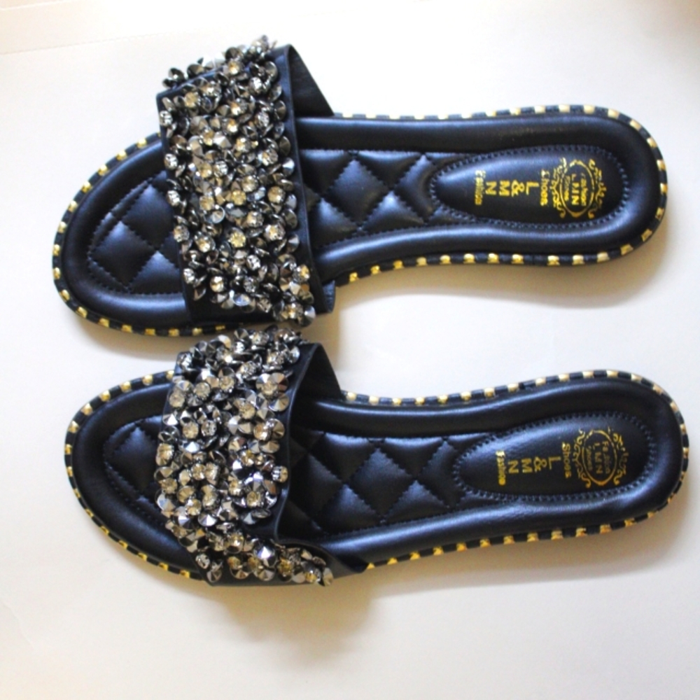 NWT Rhinestone Sandals - Picture 2 of 4